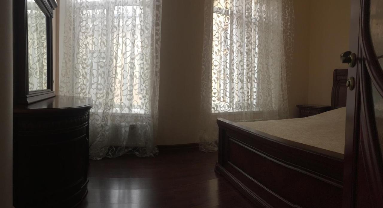 Апартаменти Cozy Studio Near Greek Square Одеса Екстер'єр фото